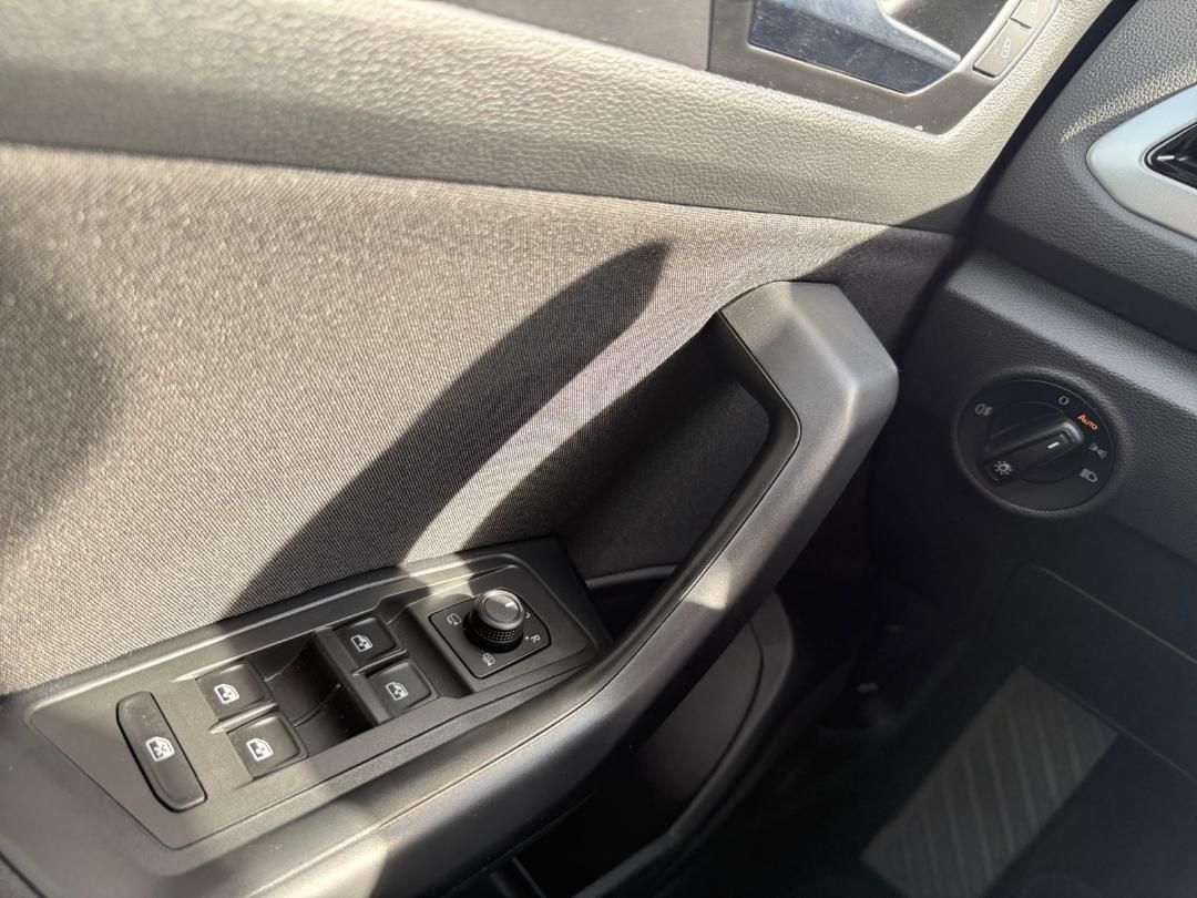 T-ROC Life 1,5 TSI DSG Navi Kamera LED ACC