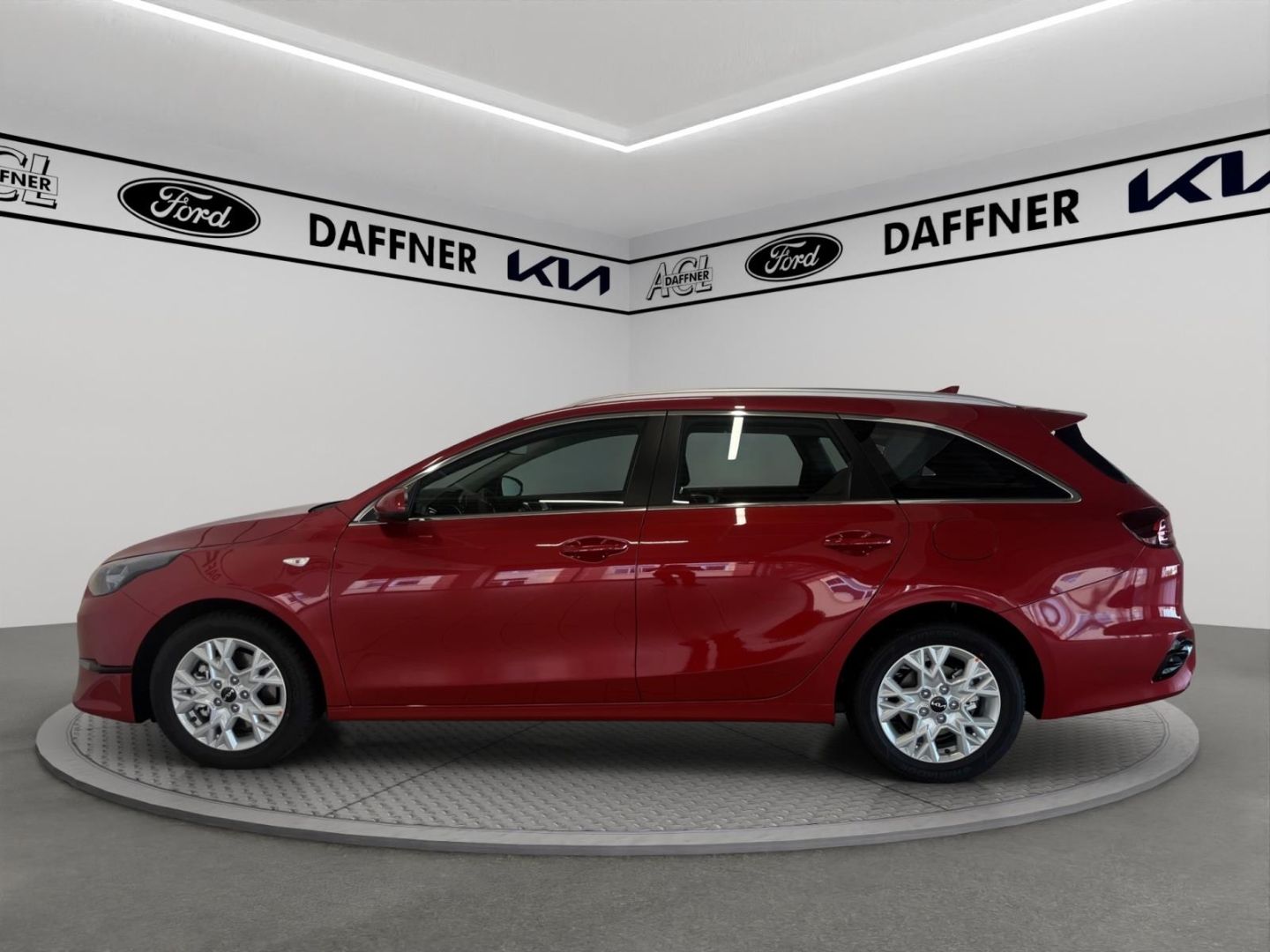 Fahrzeugabbildung Kia Ceed_sw Vision Kamera Tempomat Navigation DAB
