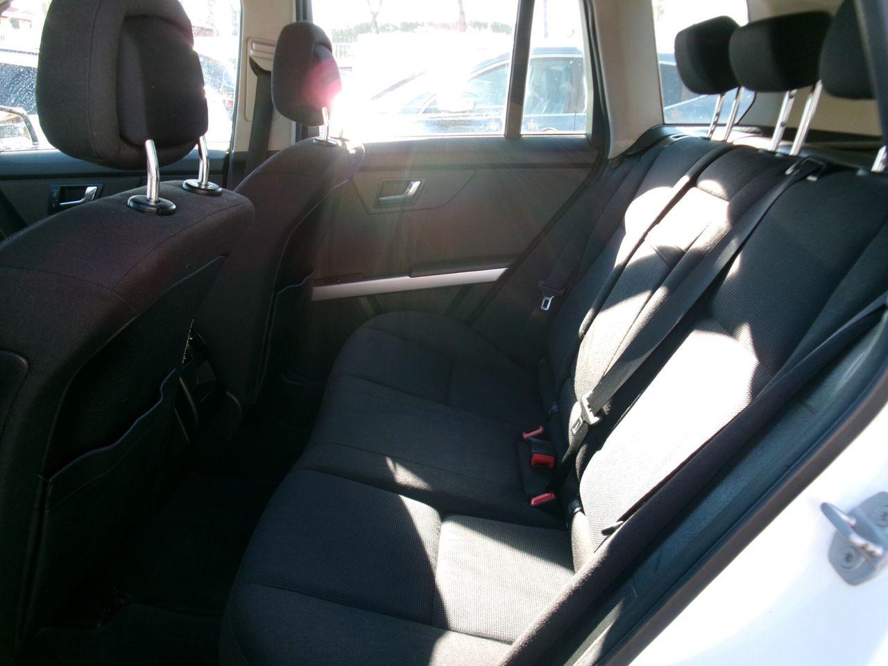 Mercedes-Benz GLK200 2011 — photo 12