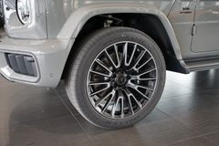 MERCEDES-BENZ G 63 AMG | Superior | Carbon | SD | classicgrau MERCEDES-BENZ G 63 AMG | Superior | Carbon | SD | classicgrau