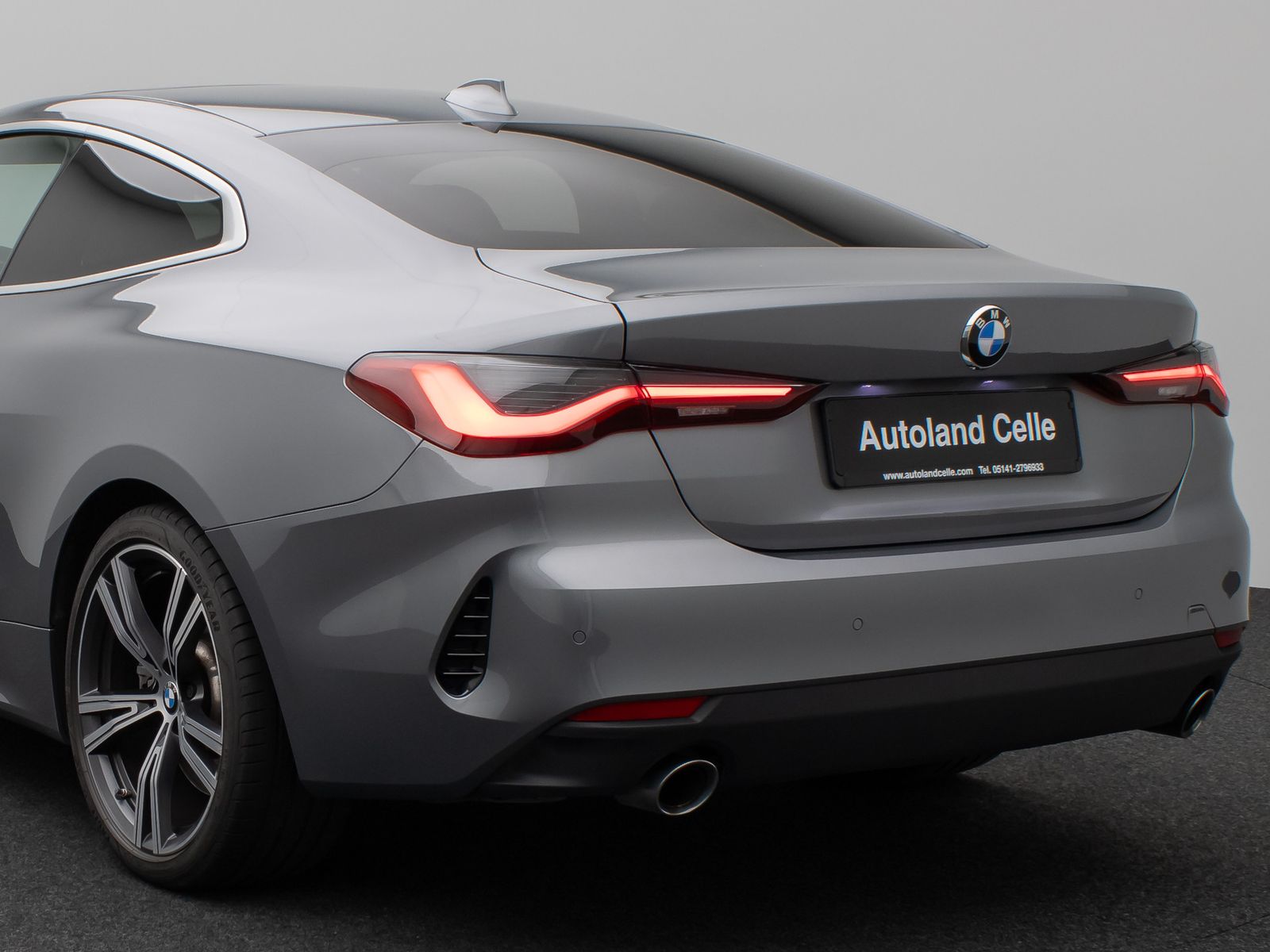 Fahrzeugabbildung BMW 430d xD Coupé Glasdach Laser DAB HiFi Komfort 19