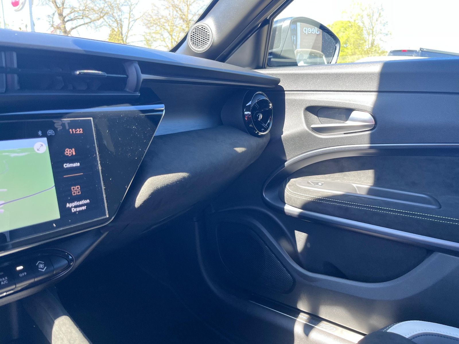 Fahrzeugabbildung Alfa Romeo Junior Ibrida 1.2 VGT -Hybrid 107 Sport Speciale
