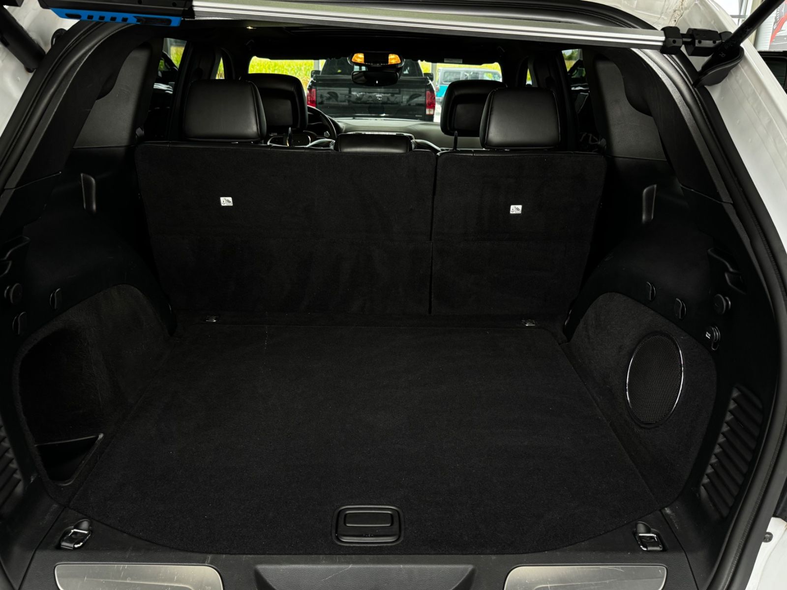 Fahrzeugabbildung Jeep Grand Cherokee 6.4 V8 HEMI SRT   "LPG-Gasanlage"