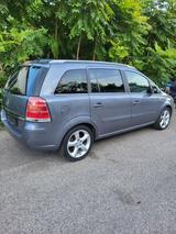 Opel Zamfira 2.2 / 7 sitzer Euro 4 - Opel Astra: Van