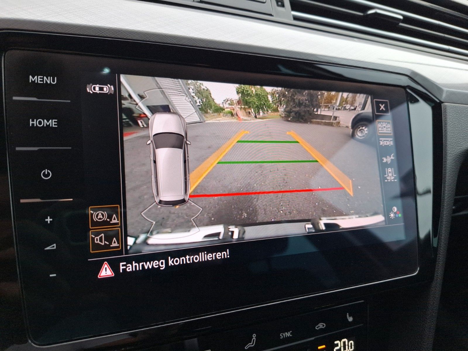 Fahrzeugabbildung Volkswagen Passat Variant Business! MASSAGE ! ACC ! AHK