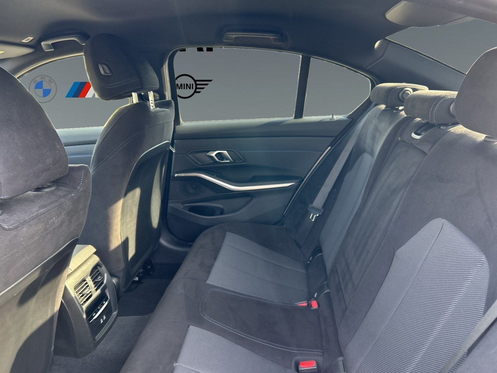 BMW 320 - Bild 12