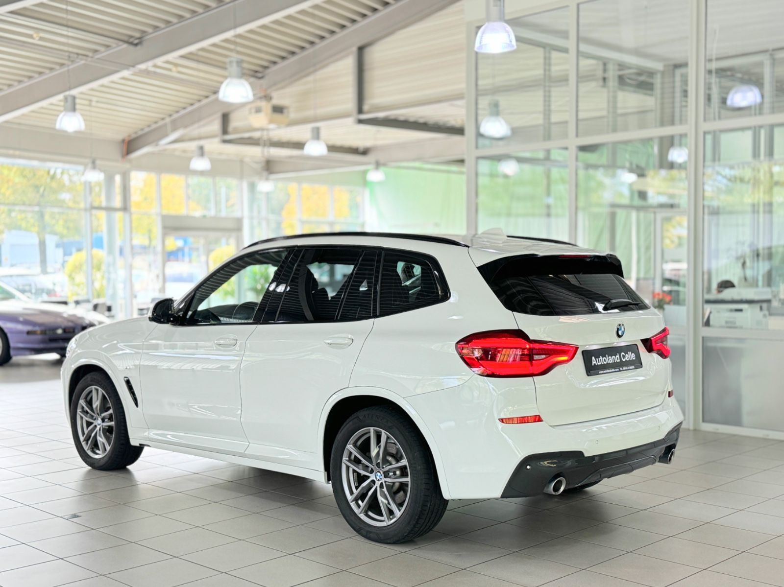 Fahrzeugabbildung BMW X3 xD20d M Sport HiFi DAB Komfort AHK Individual