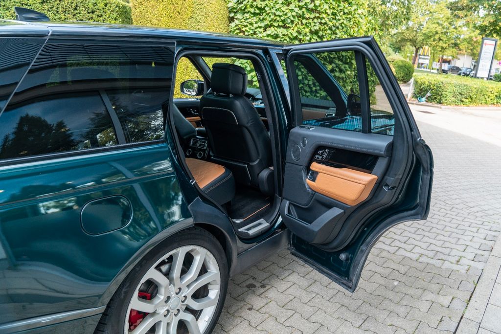 Land Rover RangeRover SV Autobiography Dynamic/ STANDHZG. Land Rover RangeRover SV Autobiography Dynamic/ STANDHZG.