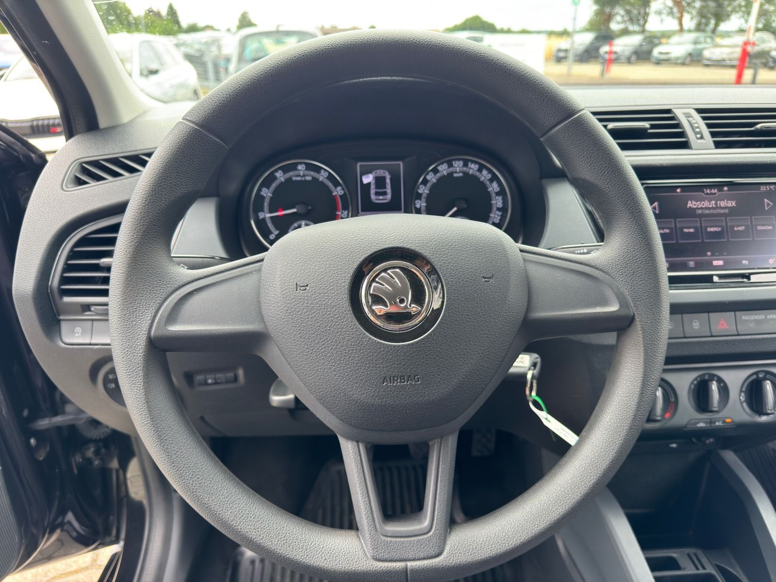 Fahrzeugabbildung SKODA Fabia Combi 75PS 5-Gang*SHZ*PDC