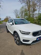 Volvo XC40 B4 Momentum Pro Geartronic 1. H. AHK Winter - Volvo XC40 von privat
