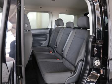 Volkswagen Caddy eHybrid DSG LED AGR NAVI AHK 5J GARANTIE