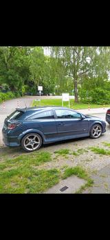Opel Astra GTC Coupe OPC Line  1,9  CDTi - Opel Astra aus 2008: Opc
