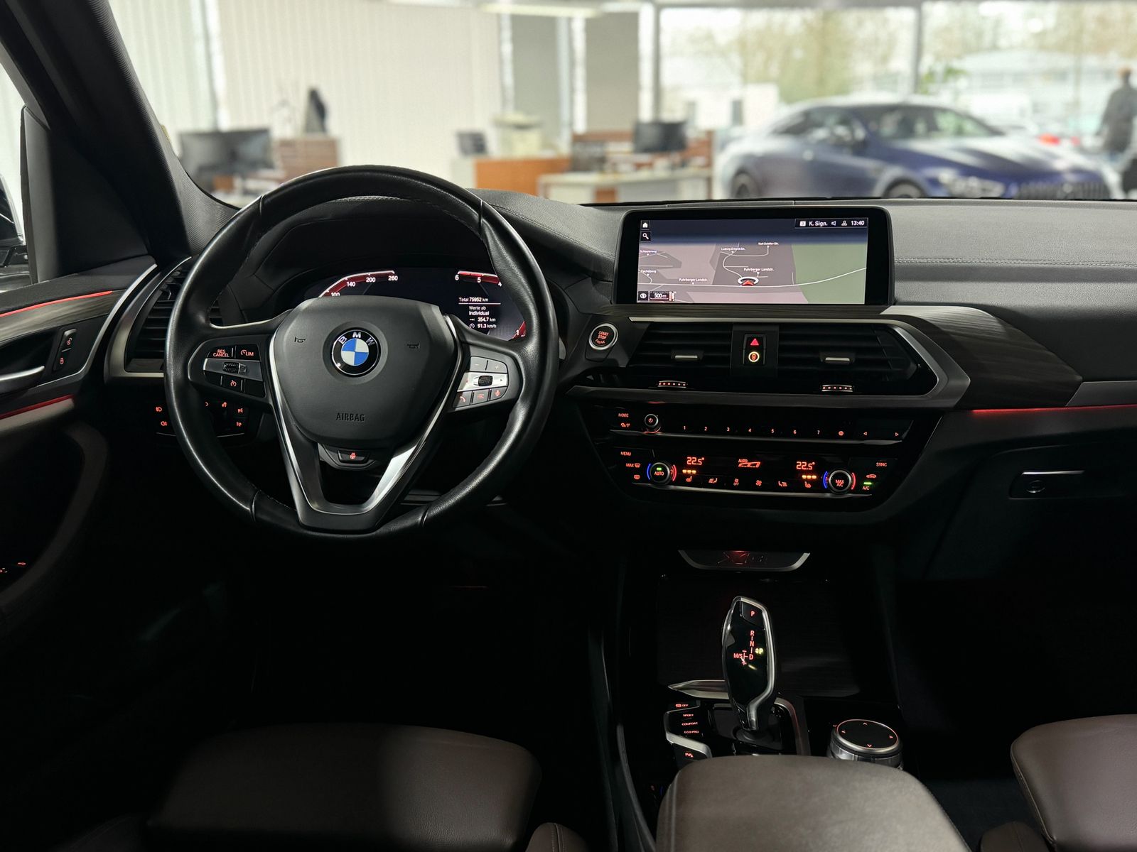 Fahrzeugabbildung BMW X3 xD20d LuxuryLine DAB PDC DisplKey Alarm Sport