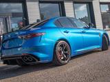 Alfa Romeo Giulia Quadrifoglio 2.9l V6 vom AR Vertragshändl - Alfa Romeo: Blau