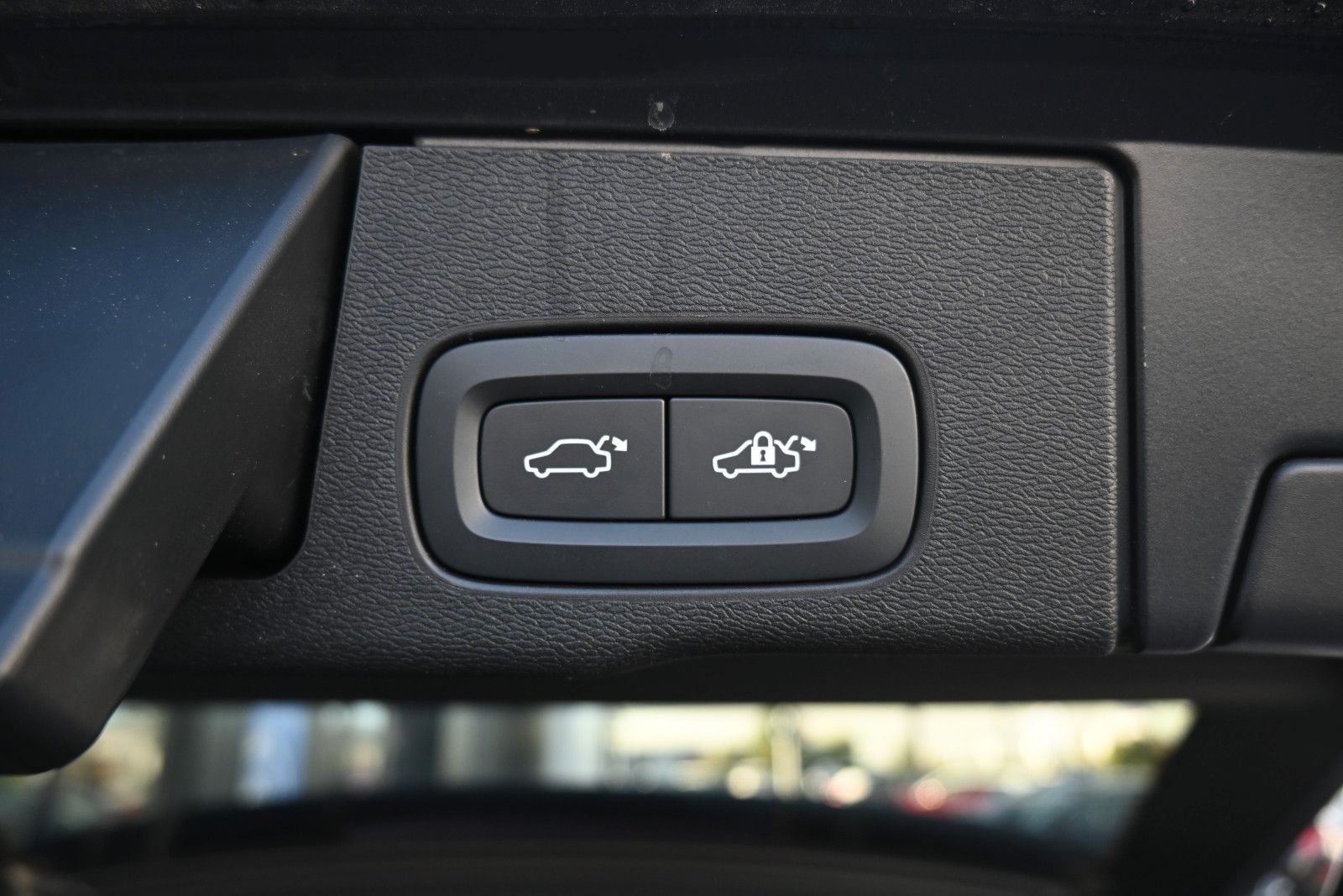 Fahrzeugabbildung Volvo XC60 T6 Plug-in Hybrid AWD Plus Bright*360°*ACC
