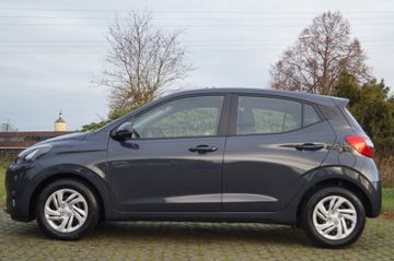 Hyundai i10 1.0 AUT.-NAVI-KLIMA-KAMERA-PDC-TEMPOMAT-