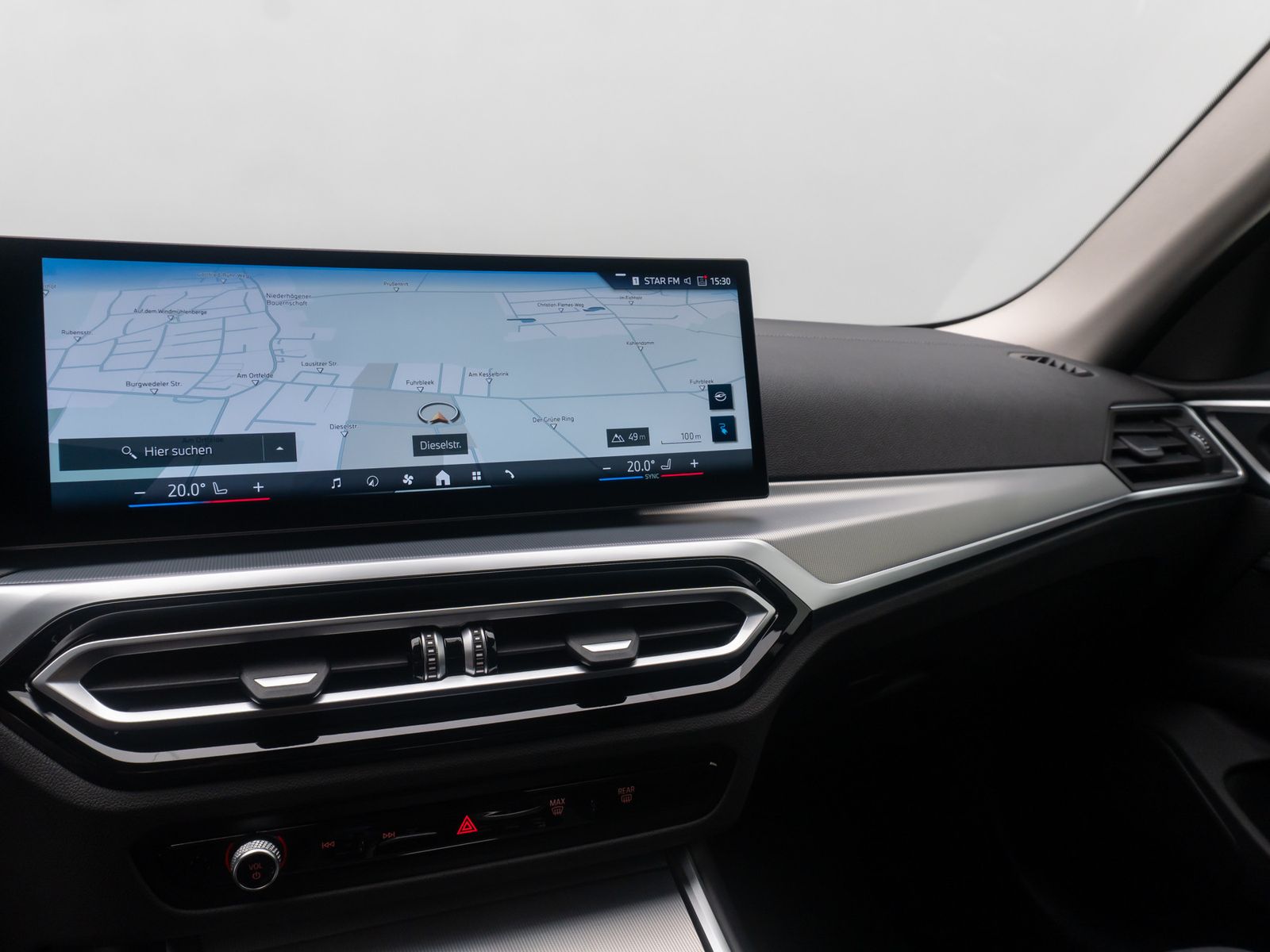 Fahrzeugabbildung BMW i4 eD40 Gran Coupe DAB Kamera Widscreen Sportstz