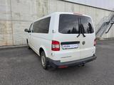Volkswagen T5 Kombi 2.0 TDI lang 9 Sitzer - Volkswagen T5: 2.0
