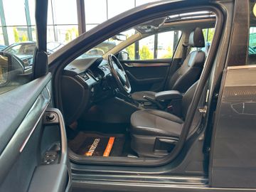 Skoda Octavia Combi *PANO*ACC*NAVI*LED*2-ZONEN*