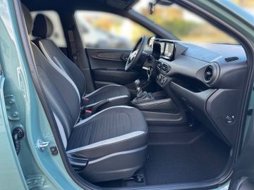 Hyundai i10 1.0 CONNECT & GO - NAVI - SOFORT