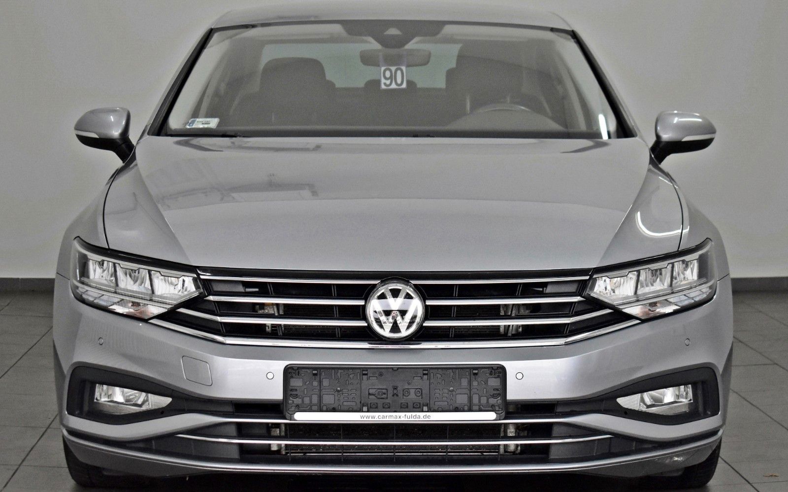 Fahrzeugabbildung Volkswagen Passat Lim.1.5 TSI R-Line ,LED,ACC, LM18"+WR