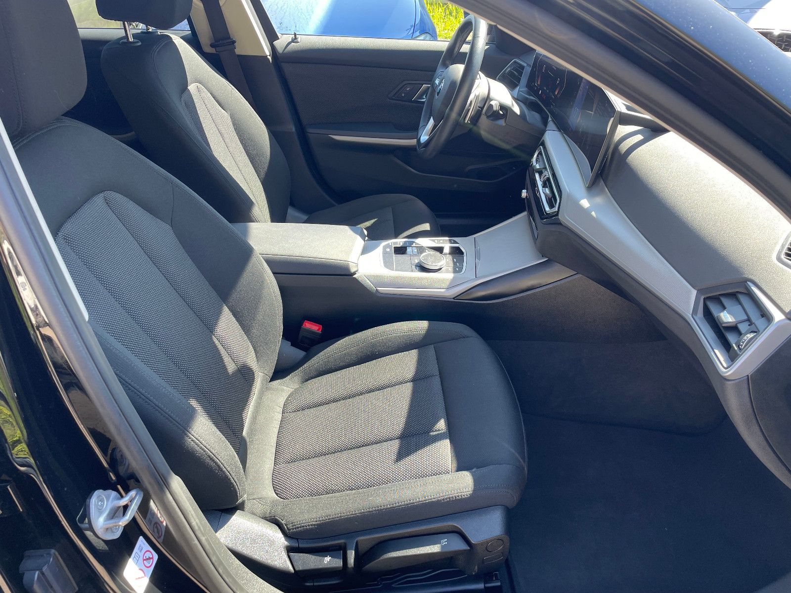 BMW 318 i Touring foto 15