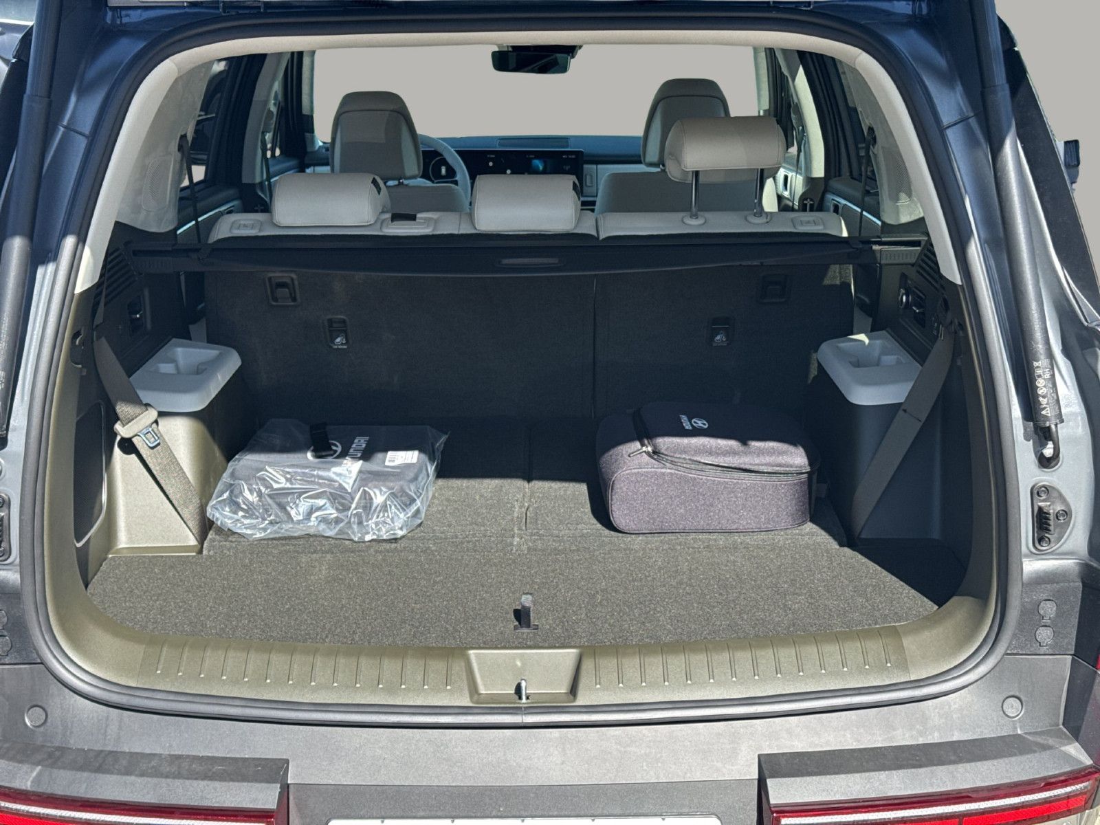 Hyundai SANTA FE - Bild 12