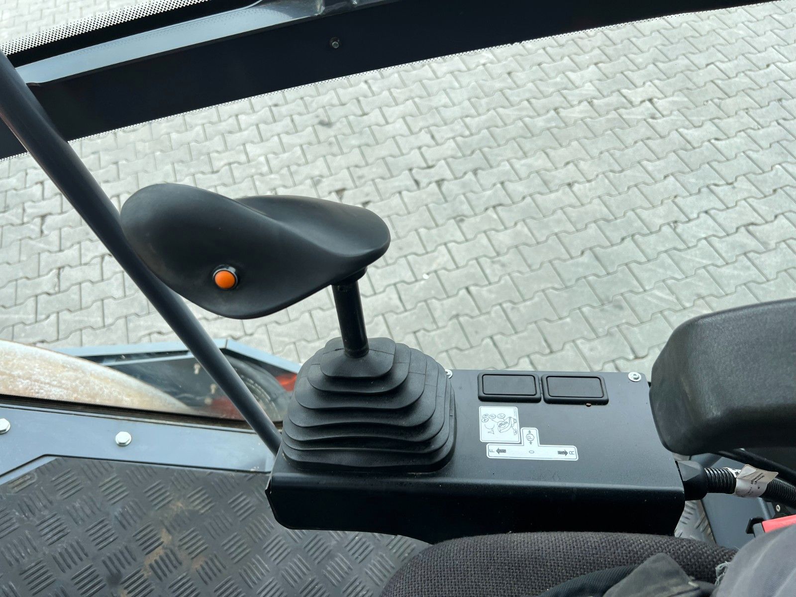 Fahrzeugabbildung Hamm H 7i / Walzenzug / nur 457h / 2018 / Klima