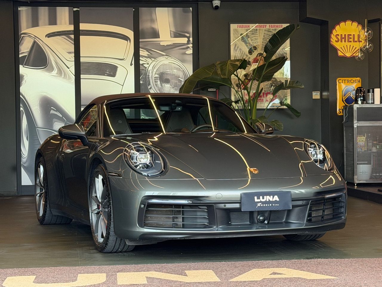 Porsche 911 Carrera 4S Cabriolet