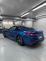 BMW M850i xDrive G15 - Sonic-speed-blue - gebrauchte BMW M850 aus dem Jahr 2020