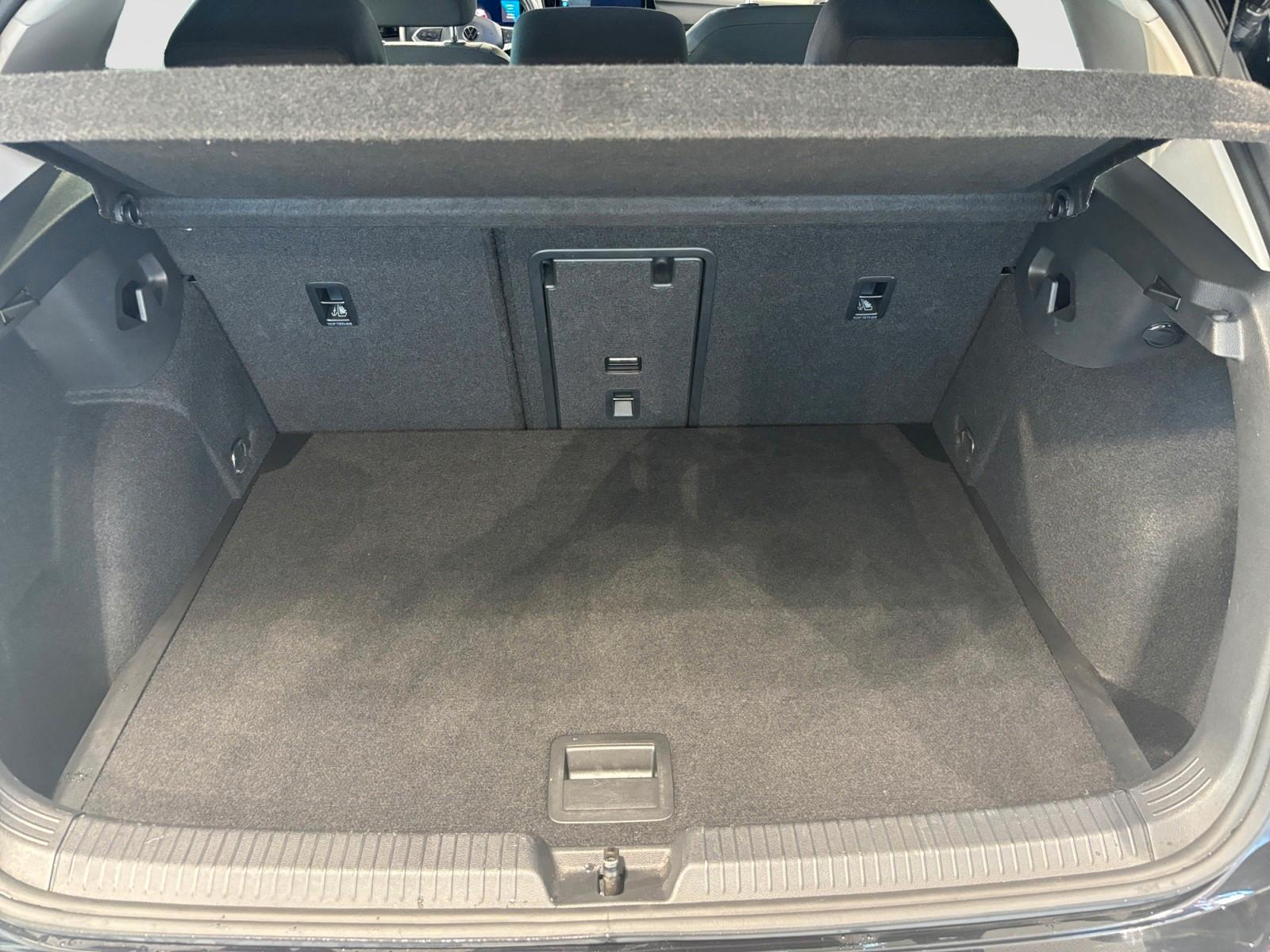 Volkswagen Golf VIII Lim. 1.HD ACC APP LED NAVI KLIMA SHZ, миниатюра 18
