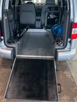 Volkswagen Caddy Life 1.9 TDI DSG ROLLSTUHL - RAMPE - - gebrauchte VW Caddy aus dem Jahr 2009
