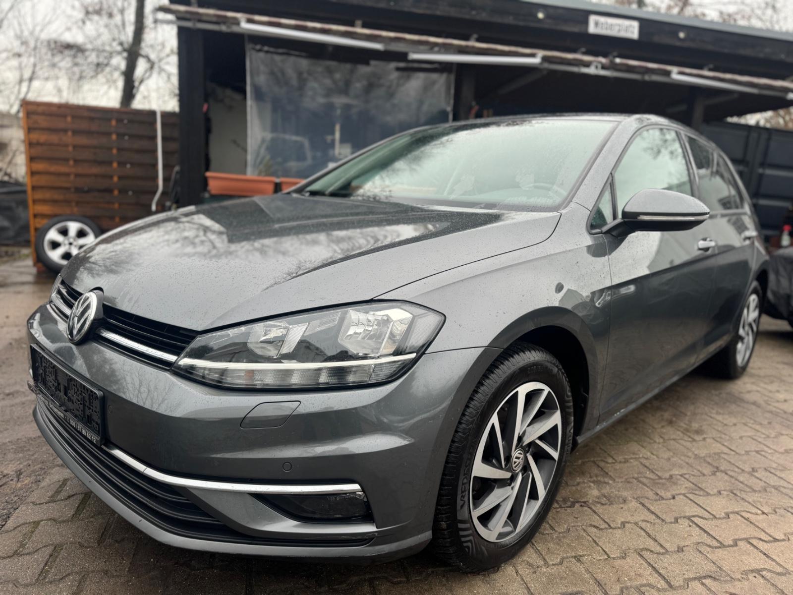 Volkswagen Golf VII Lim. Sound PDC Sitzh.  TÜV NEU