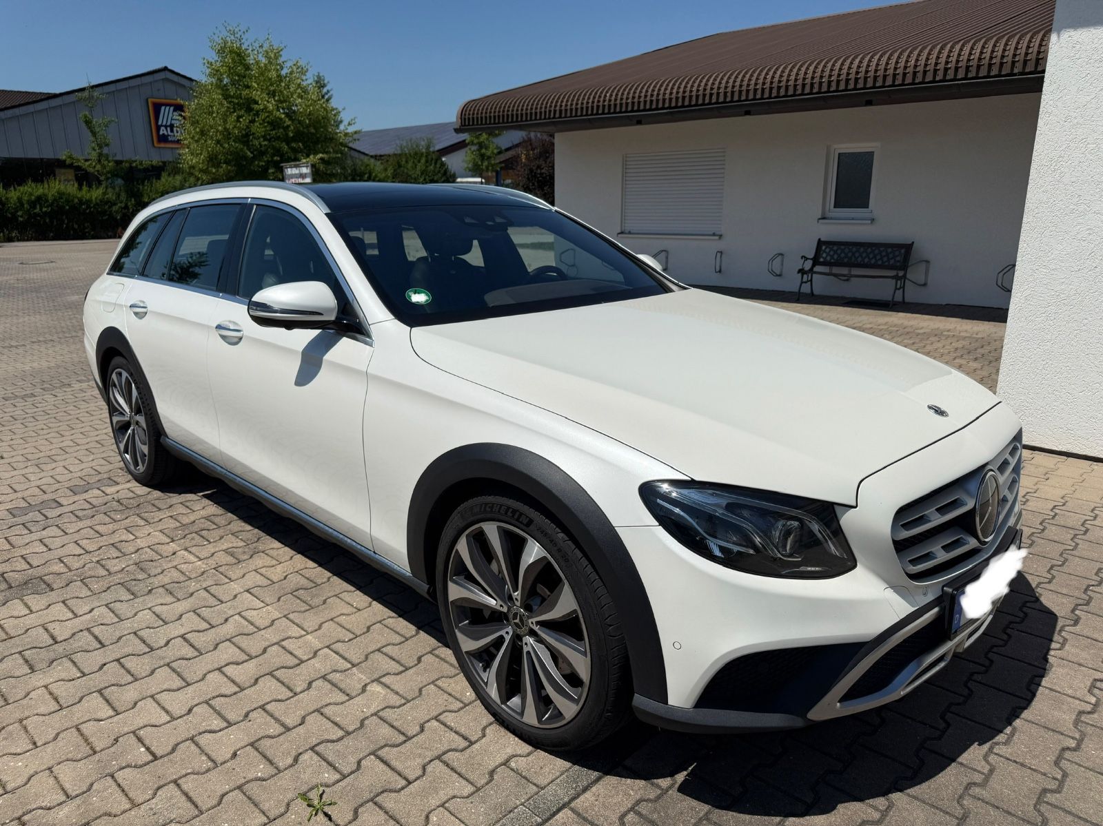 MERCEDES-BENZ Mercedes-Benz E 350 d 4M AII-Terrain Designo