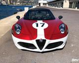 Alfa Romeo 4C Spider Sondermodell Corsa Nr. 17 von 35 - Alfa Romeo 4C mit Benzin-Antrieb