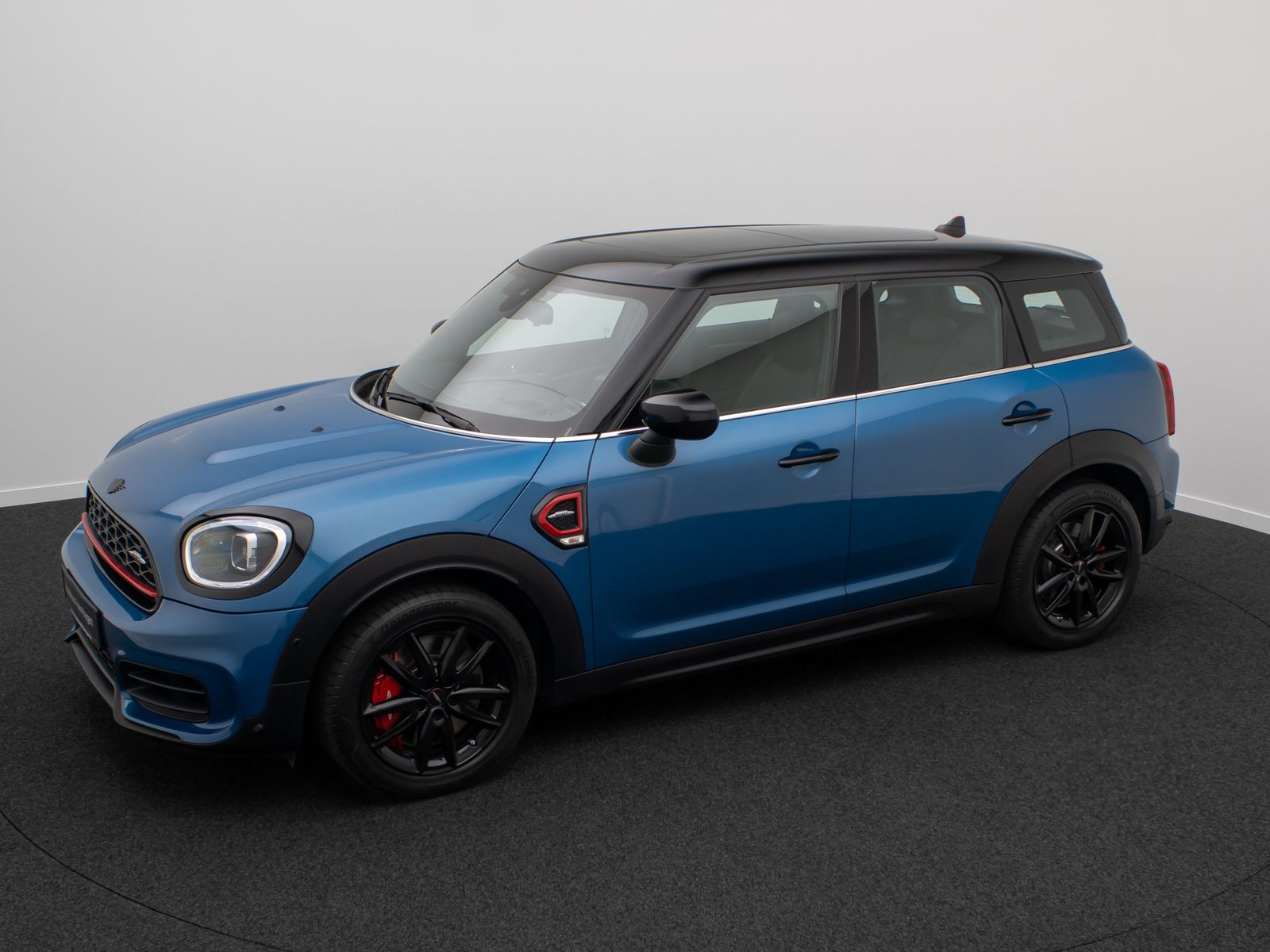 Fahrzeugabbildung MINI John Cooper Works Countryman ALL4 HUD H/K Voll