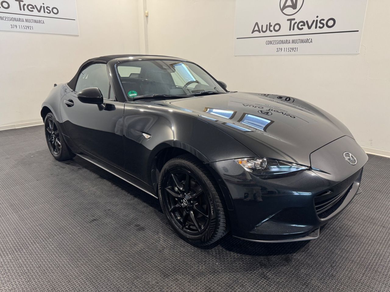 Mazda MX-5 1.5L Skyactiv-G Exceed imagem 2