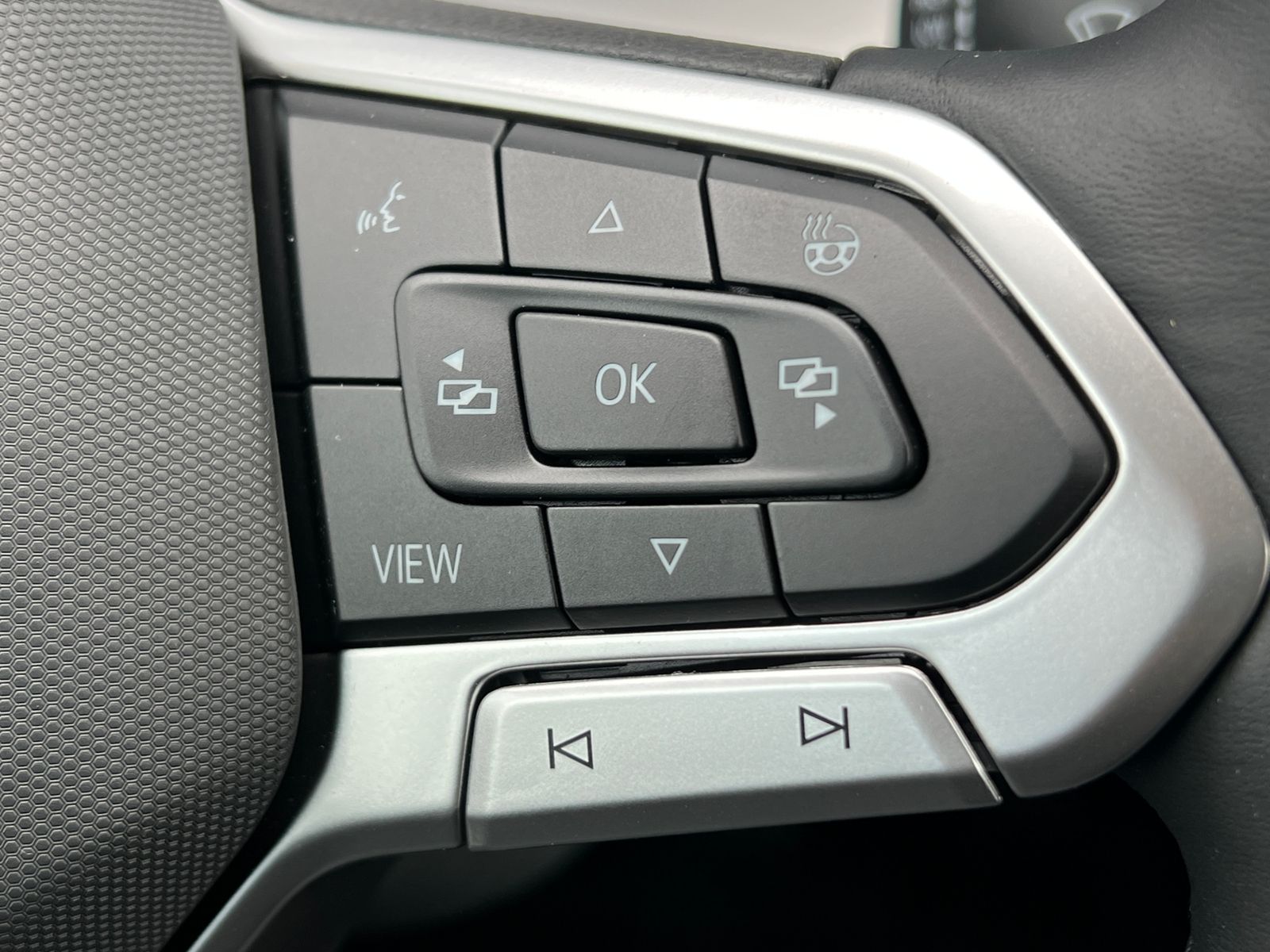 Fahrzeugabbildung Volkswagen Golf VIII Goal 1.5 TSI *LED, Kamera, 17'-LM*