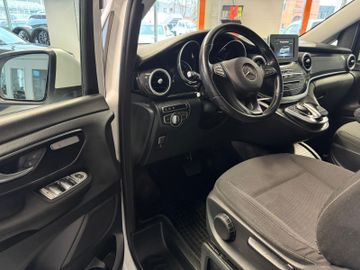 Mercedes V 250 - 12