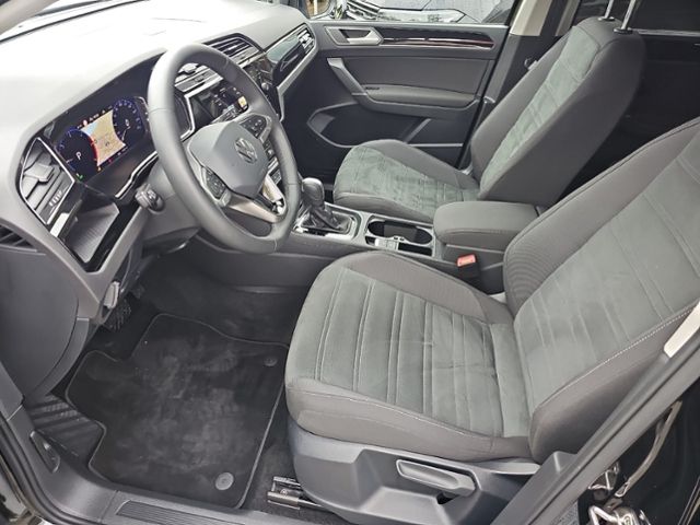 Fahrzeugabbildung Volkswagen Touran 2.0 TDI HIGHLINE 7-SITZER KAMERA AHK TRAI