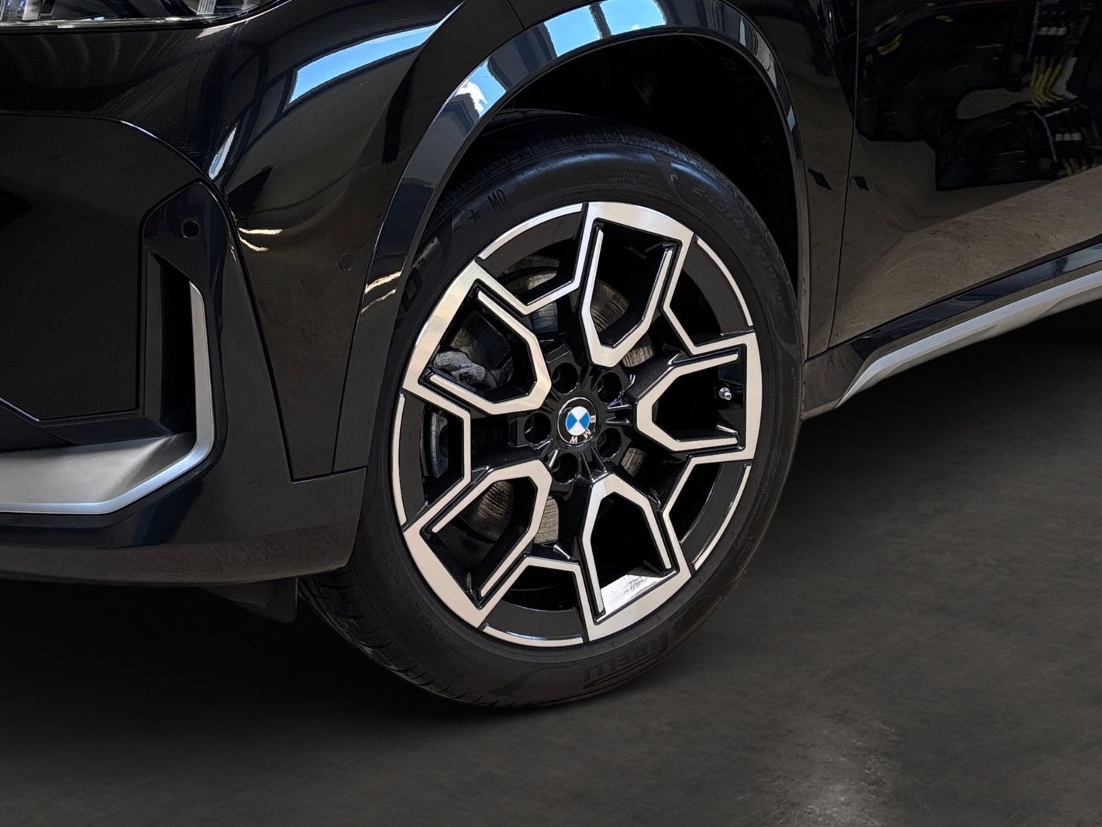 BMW X1 23 d xDrive xLine - AHK/Pano/HeadUp/HiFi foto 8
