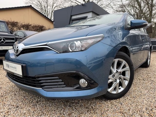 Toyota Auris  Navi*Kamera*Sommer+Winterräder*ACC*1.Hand