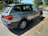 BMW X3 2.0d, X83, 1. Hand, 125 tKm mit Scheckheft - BMW X3 aus 2005 mit Diesel-Antrieb