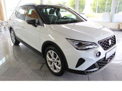 Fahrzeugabbildung Seat Arona FR-Line TSI,Wie Neu ,Nur 14971 KM