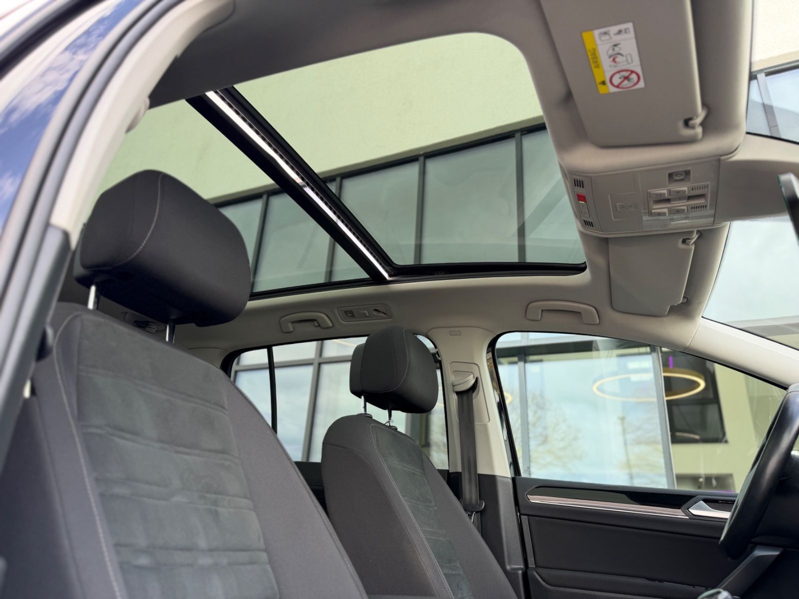 Touran Comfortline 2.0 TDI Alcantara Navi Pano.