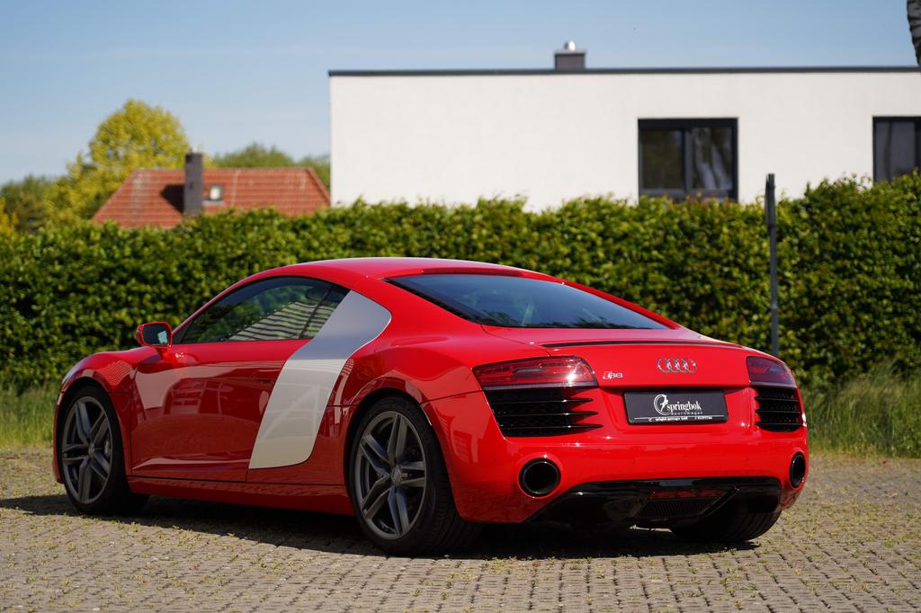 Audi R8