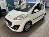 Peugeot 107 1.0 68CV 5p. Superga - weiße Peugeot 107