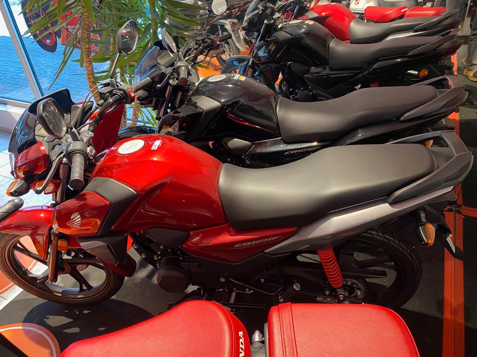 Honda CB125  Tageszulassung 07/2023 NEU 0km