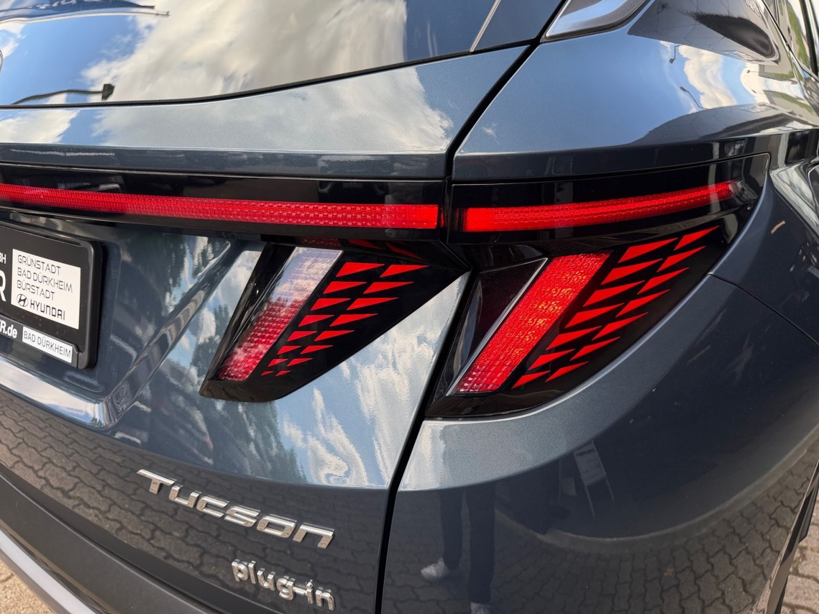 Fahrzeugabbildung Hyundai TUCSON 1.6 T-GDI Trend Plug-In Hybrid 4WD
