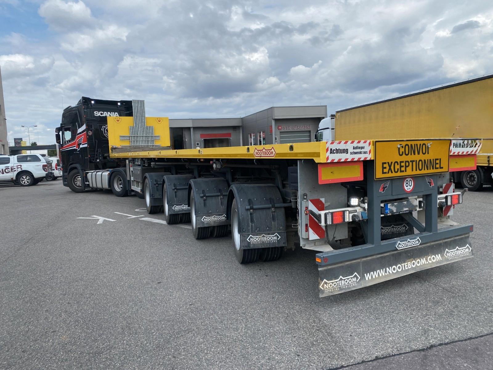 Nooteboom NTBTEL4 - 4-AXLE, TELE, HYDRAULIC, TOP CONDITION